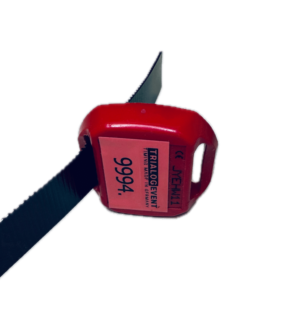 Transponder in Klettband einfädeln